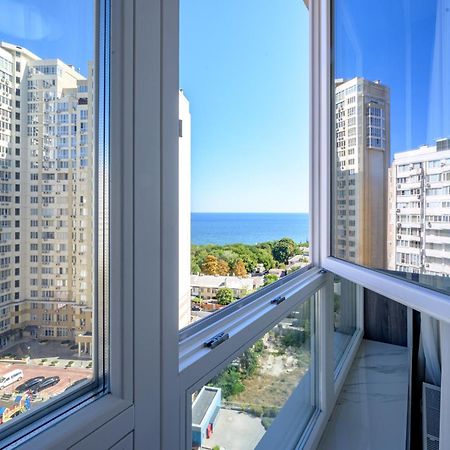 Светлая Квартира Новый Берег Odessa Exterior foto